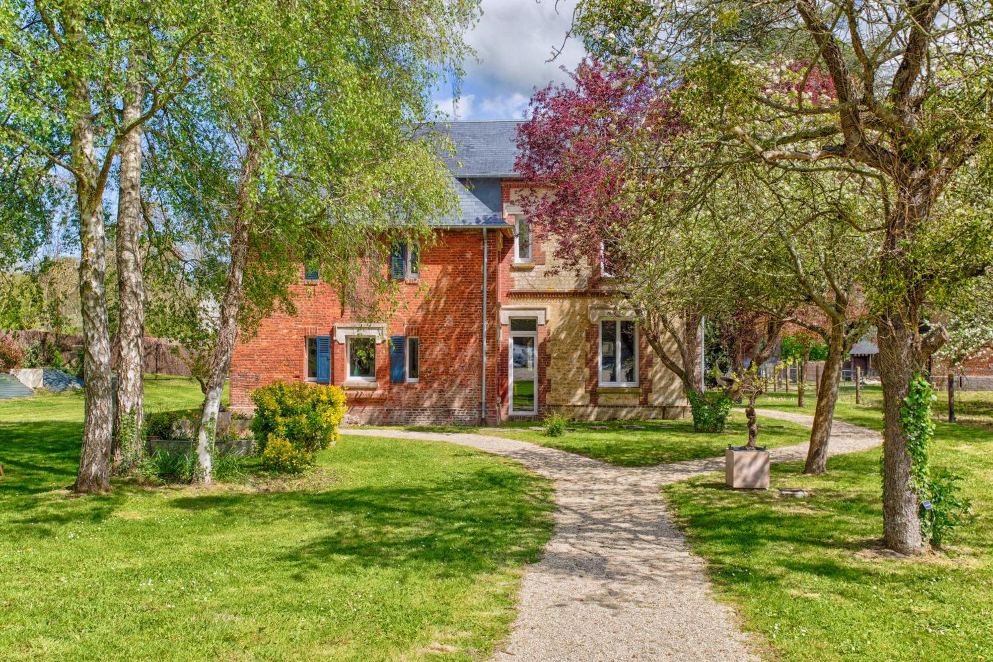Maison Adeli - Spa- Brasero-Billard- Netflix-Wifi Dozule Bagian luar foto